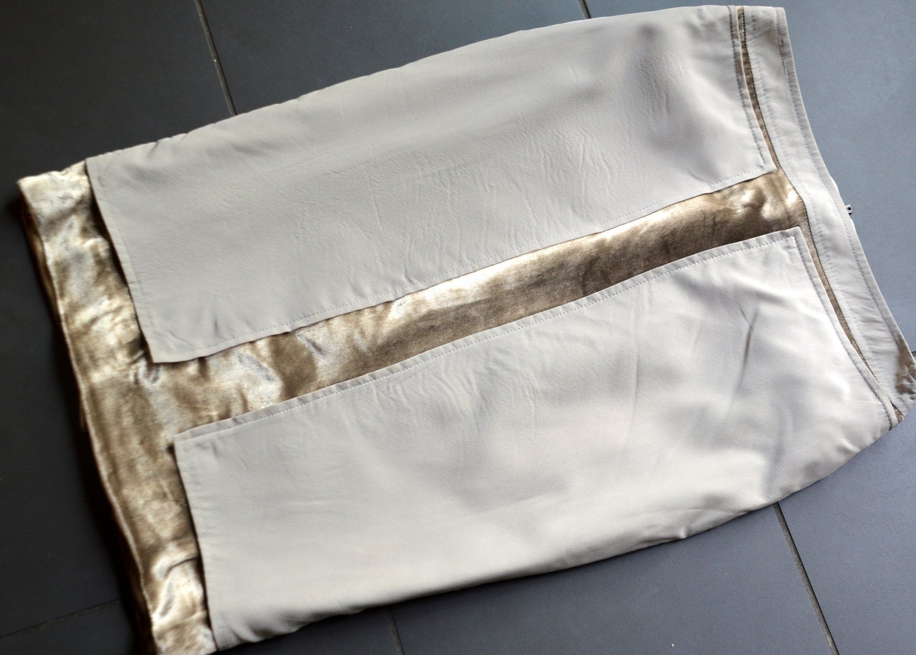Saint Laurent Röcke: Yves Saint Laurent Rock / jupe .36 – Gebraucht aus Collonges von Auganien 3