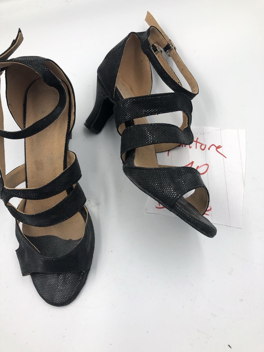 Damenschuhe: Sandales de danse  à talons noirs taille 40 – Gebraucht aus Genève von fra_f685 1