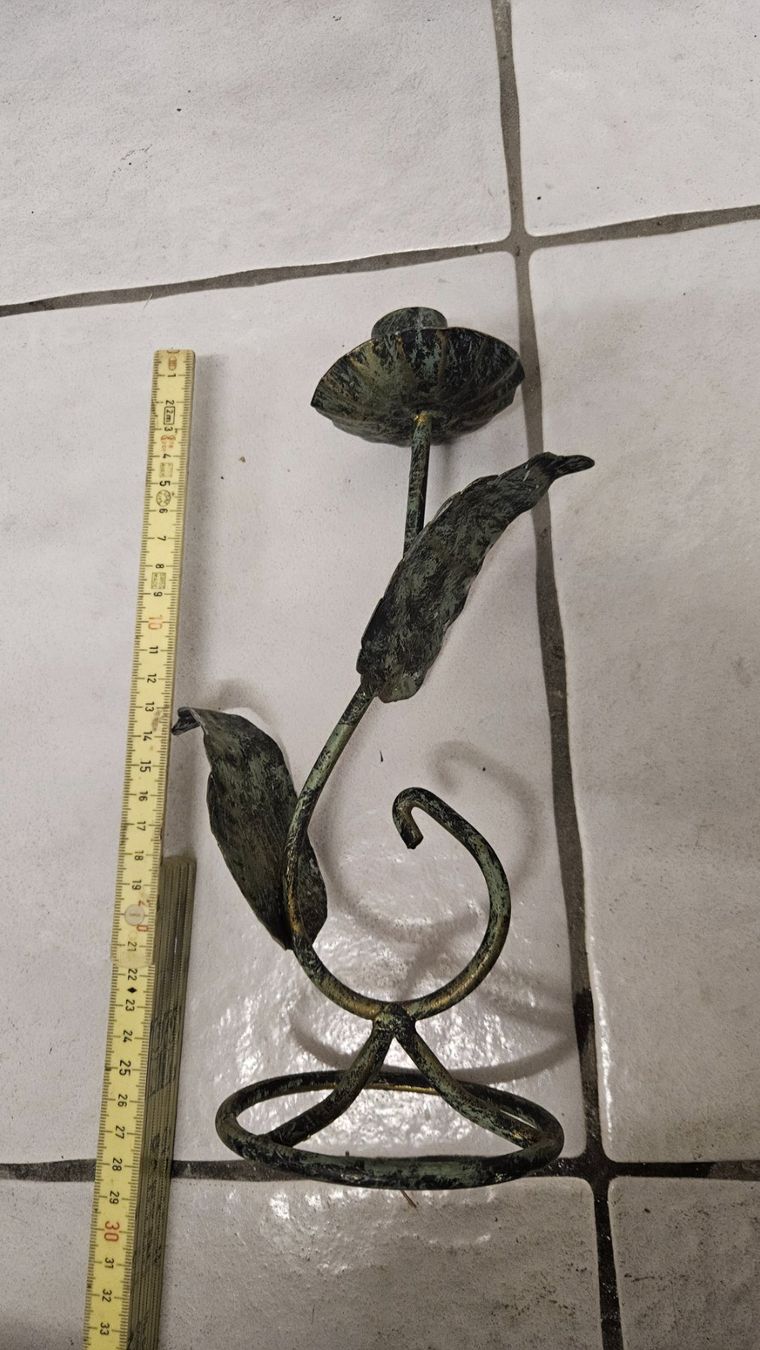 Portacandele: Candeliere fiore in ferro battuto – Usato da Melano venduto da H-Sara 2
