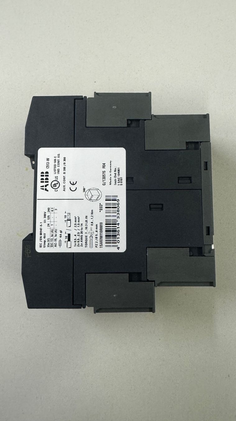 ABB Componenti elettronici: ABB  TEMP MON. RELAY 1SAR700110R0010 C513-W – Usato da Fislisbach venduto da Special24 1