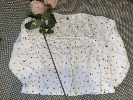 Girl - flowery long sleeve top 7-8 years 122-128cm