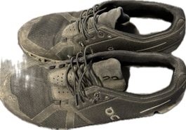 On Sneakers Schwarz Titel: On Running Sneakers CH-Edition
