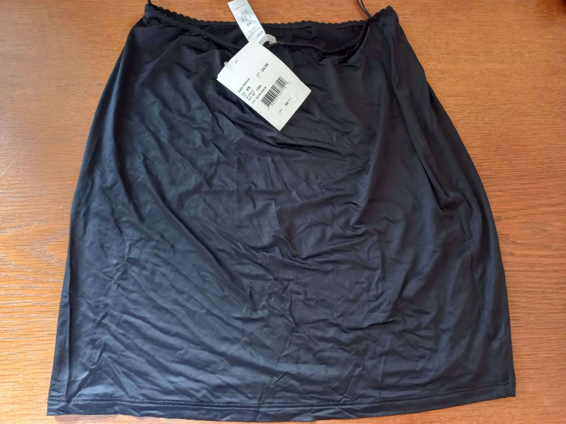 Hanro Sonstige Unterwäsche: Unterrock Satin Deluxe Hanro neu VP 69.90 Gr. 34/36 – Neu und originalverpackt aus Basel von Ameisenvolk