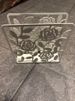 Serviettenhalter Metall Weiss mit Rosenmuster guter Zustand
