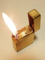 Vergoldetes Feuerzeug DUPONT 1970er