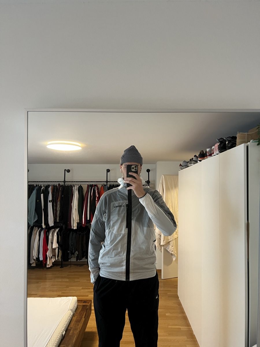 Adidas Giacche: Adidas Terrex Wind Jacket Gr.L – Usato da Winterthur venduto da Veribeerii