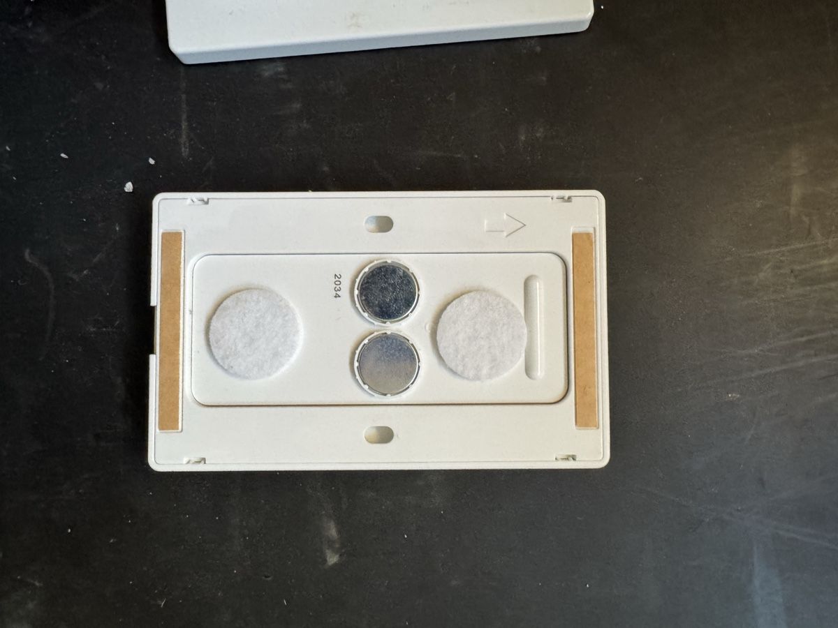 Philips Interruttori: Philips Hue Smart Dimmer Schalter – Usato da Ebnat-Kappel venduto da Rem087 2
