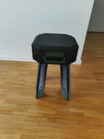 Tragbarer Hocker mit Kofferfunktion, 3D-Druck, schwarz/grün