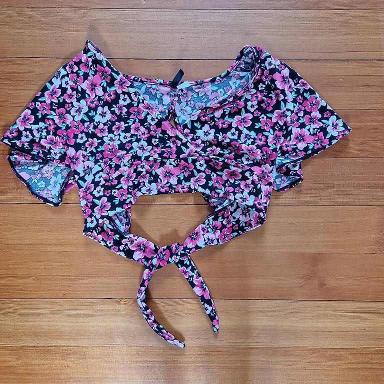 H&M Top: Blumen oberteil Gr. M – Usato da Muttenz venduto da bebbi523
