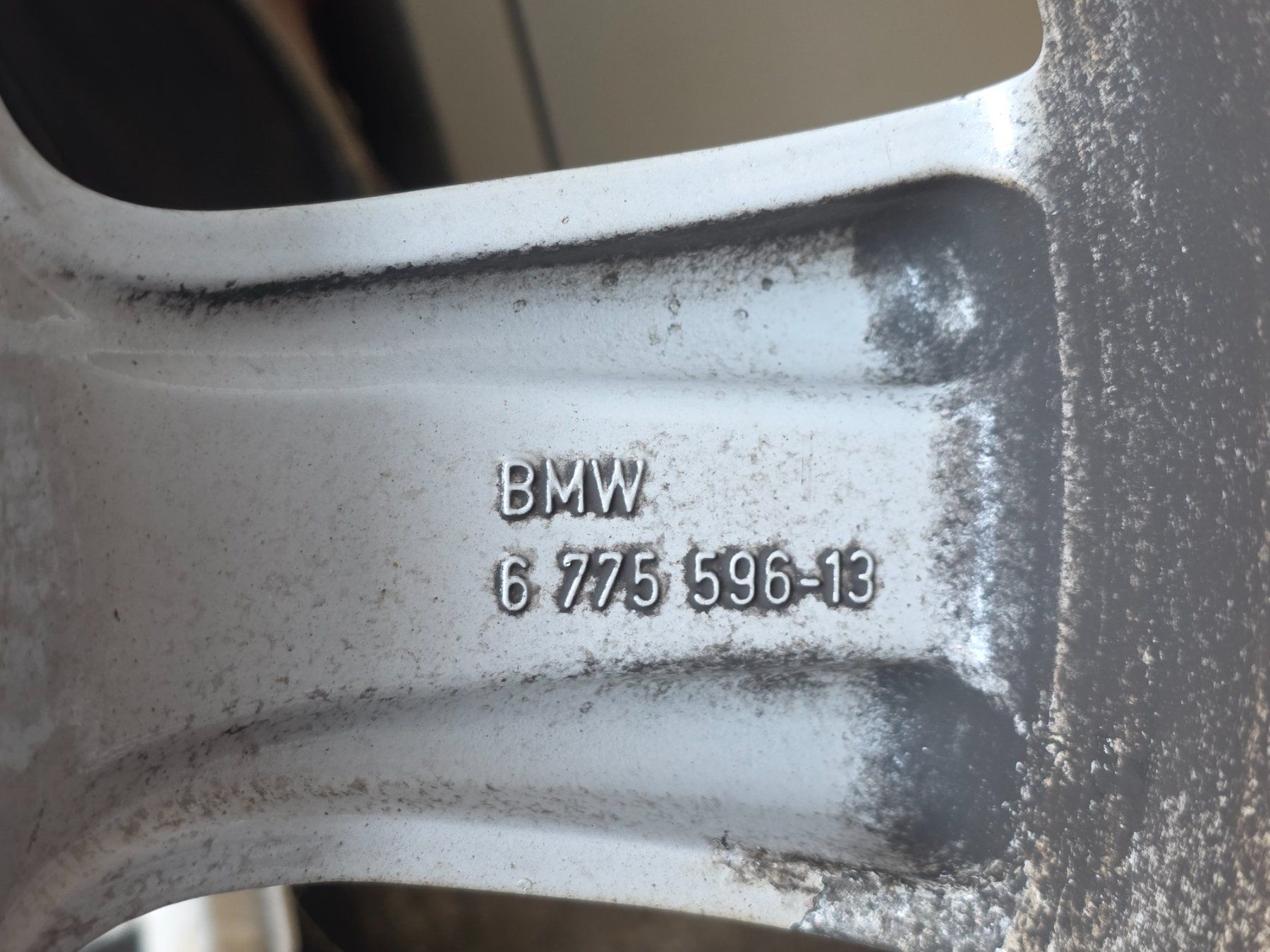 BMW Pneus & Roues: BMW Winterräder E90 E91 E92 E93 – D'occasion à Aarberg par power80 8