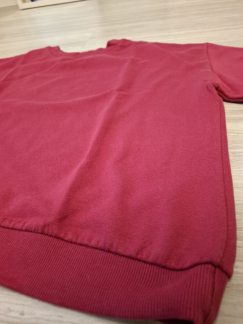 Pullover & Sweatshirts: pull rouge – Gebraucht aus Ecublens FR von ame_y8tq 1