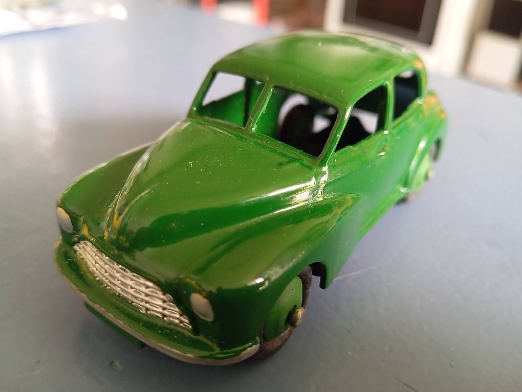 Dinky Toys Modellini d'auto: Dinky Toys Morris Oxford – Usato da Basel venduto da Petergunn