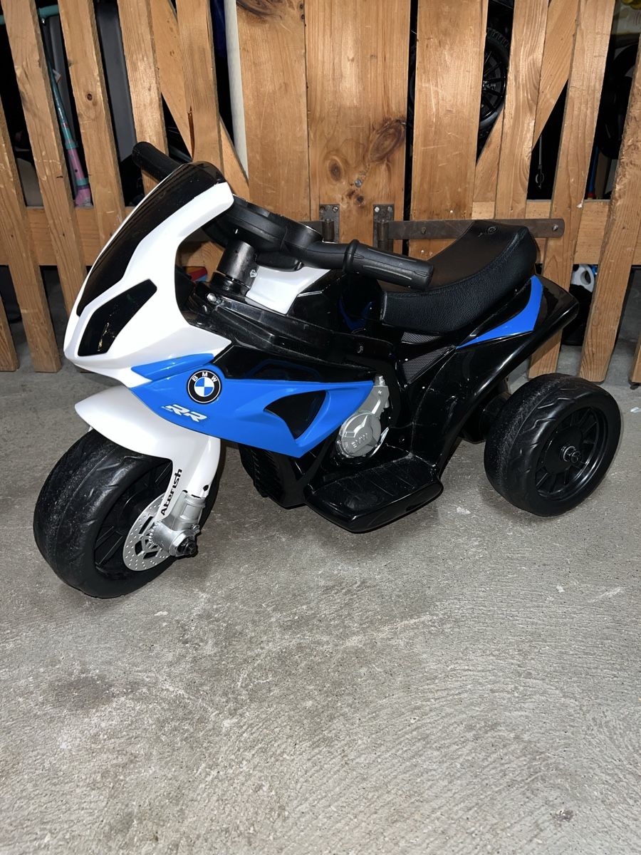 BMW Veicoli per bambini: Kinder Elektro Motorrad BMW  Top! – Usato da Füllinsdorf venduto da had_kv5k