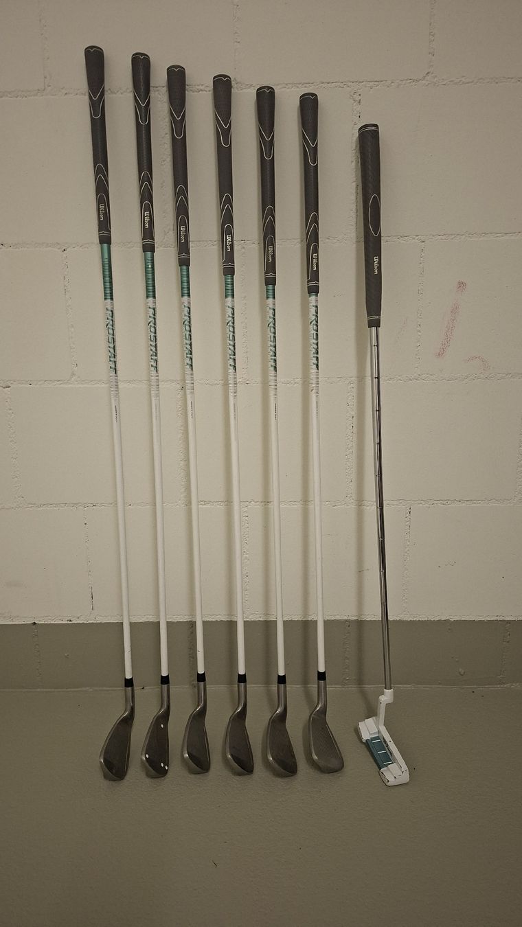 Wilson Schläger & Sets: Golf Set Anfänger Damen – Gebraucht aus Hünenberg von 1902 1