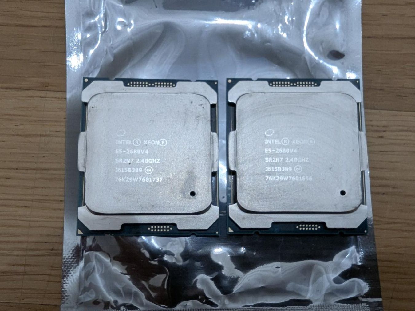 Intel Elektronikbauteile: Intel Xeon E5-2680V4 x2 Matched Pair – Gebraucht aus Bülach von enr_g5rx