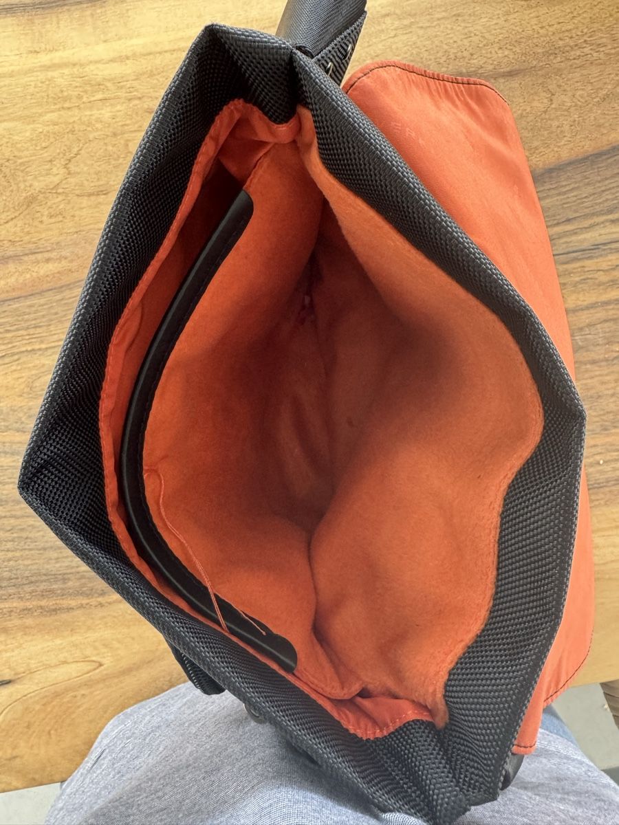 Sacs: Umhängetasche EVERKI schwarz – D'occasion à Merenschwand par Lorze 3