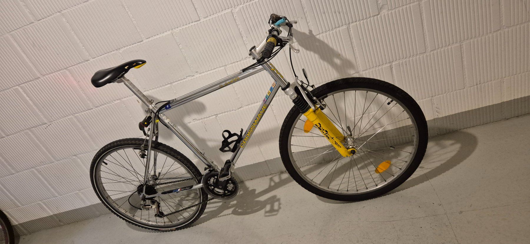Vélos: Vélo de route chromé – D'occasion à Villars-sur-Glane par Verocac