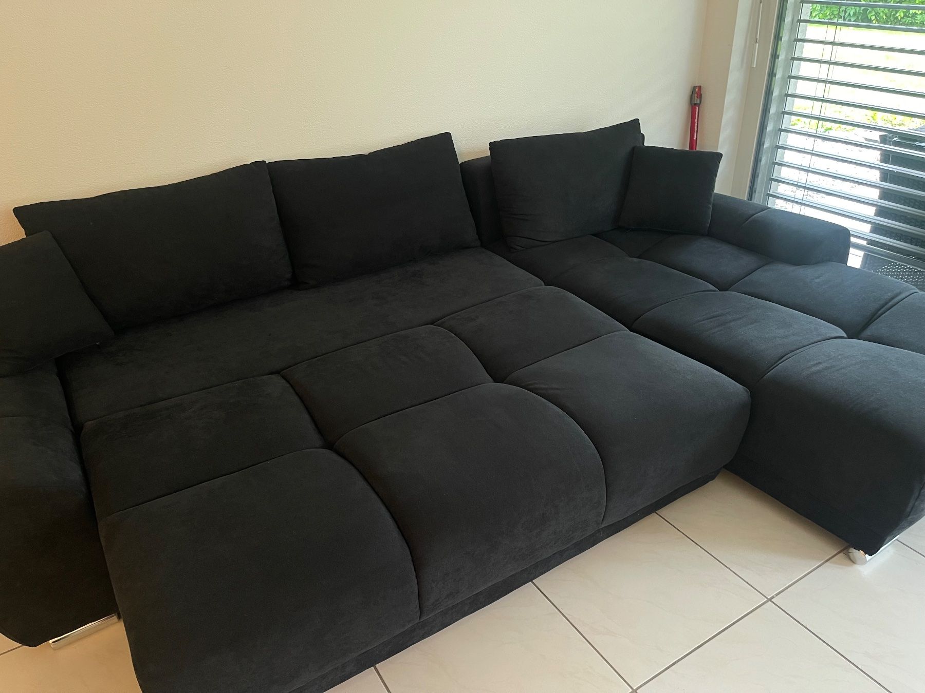Gonser Divani: Comfortable black corner sofa - great condition! 47 – Usato da Felsberg venduto da joa_5z2s 4