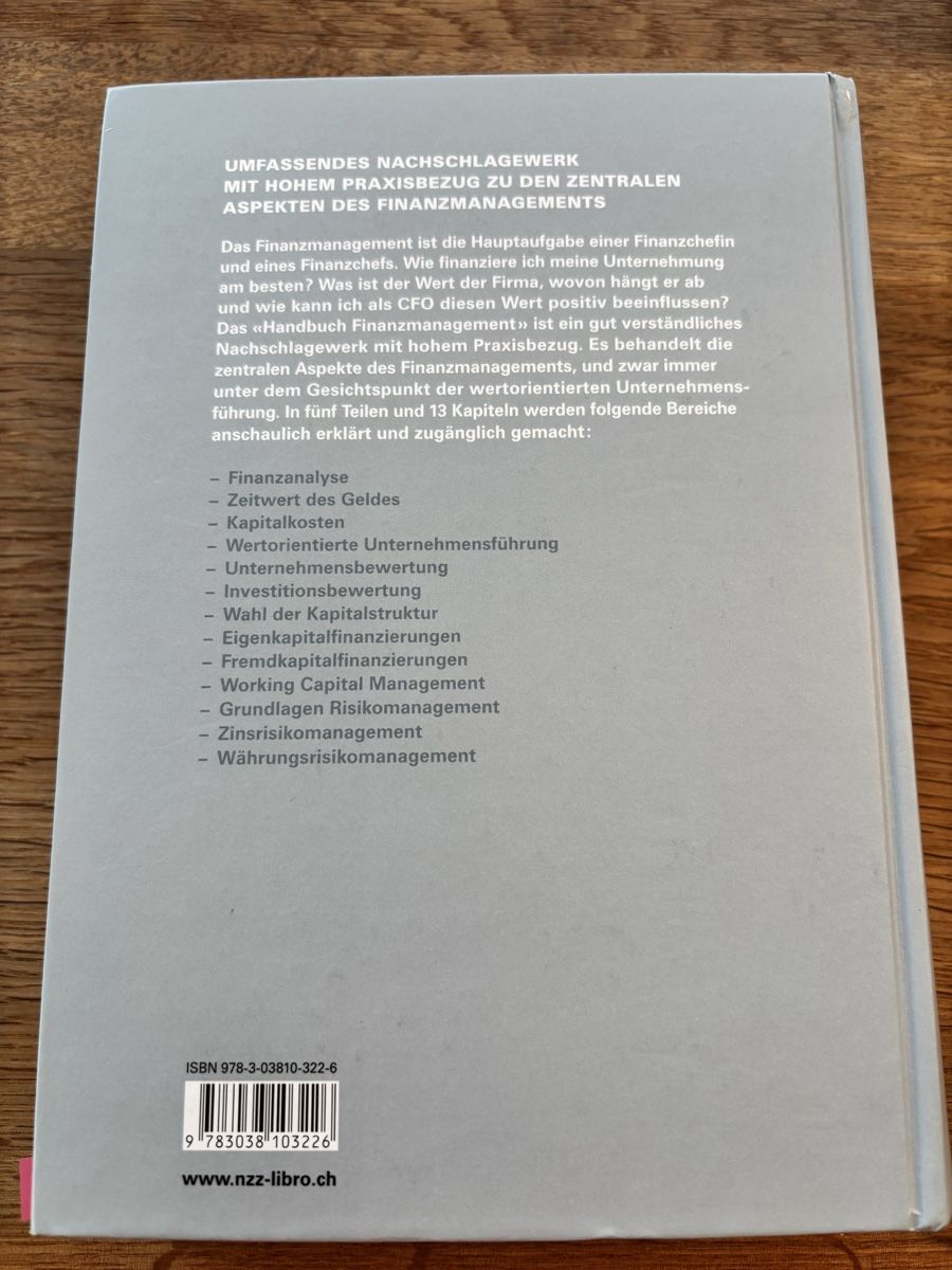 Bücher: Buch Handbuch Finanzmanagement – Gebraucht aus Muhen von Claudi1985 1