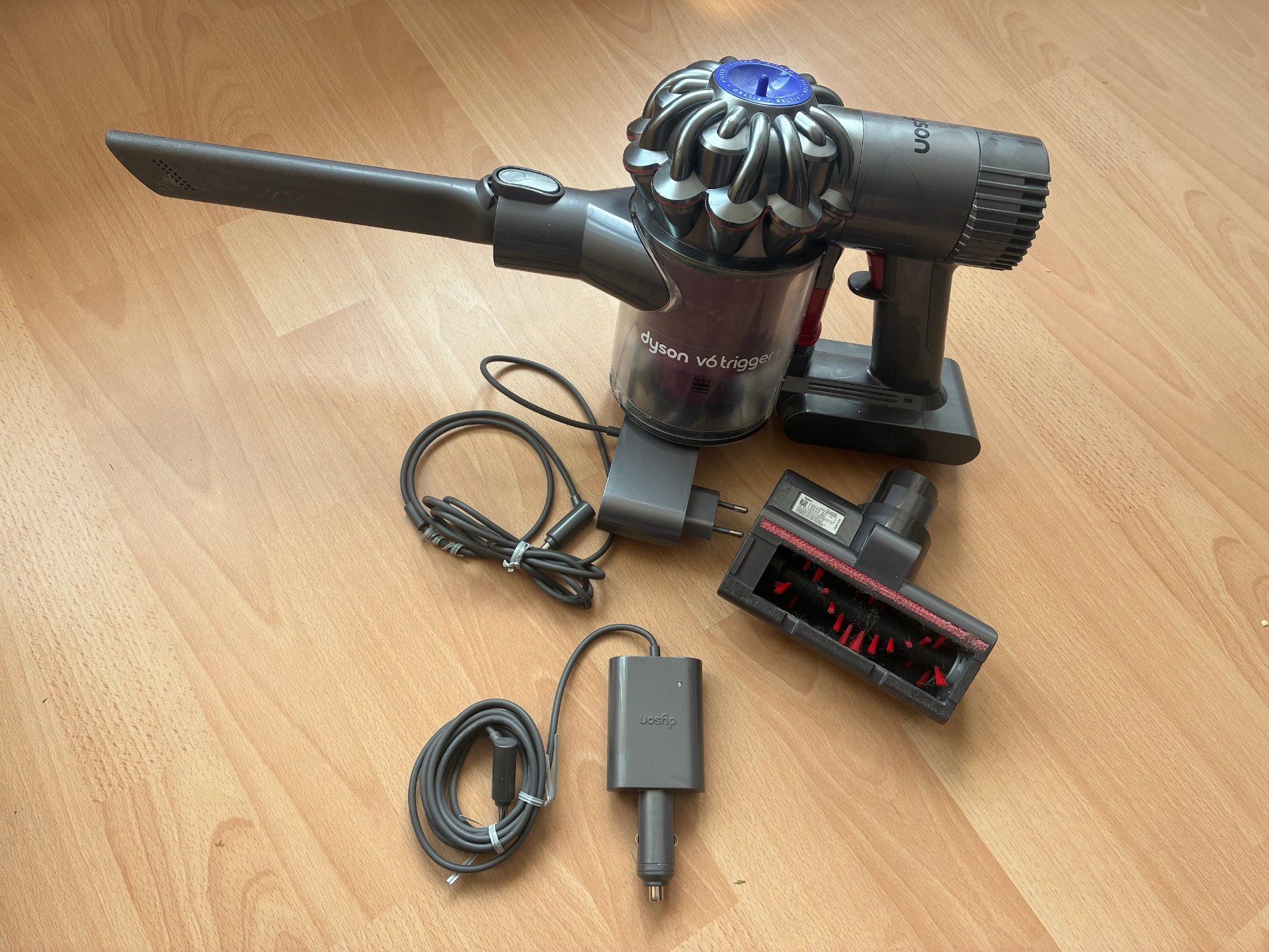Dyson Aspirapolveri & Accessori: Dyson V6 Trigger+ ; Akku Hand Staubsauger – Usato da Steffisburg venduto da bea_yq7w