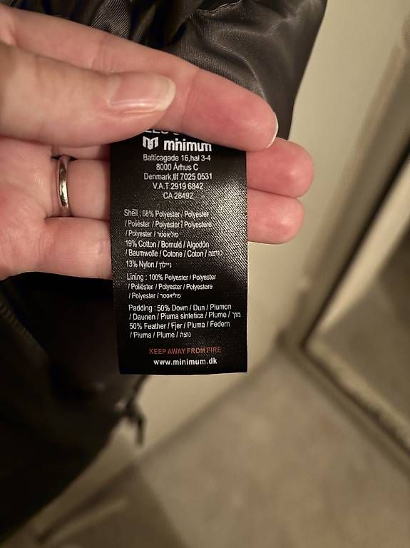 Giacche: Minimum Winterjacke – Usato da Ennetbaden venduto da julija. 1