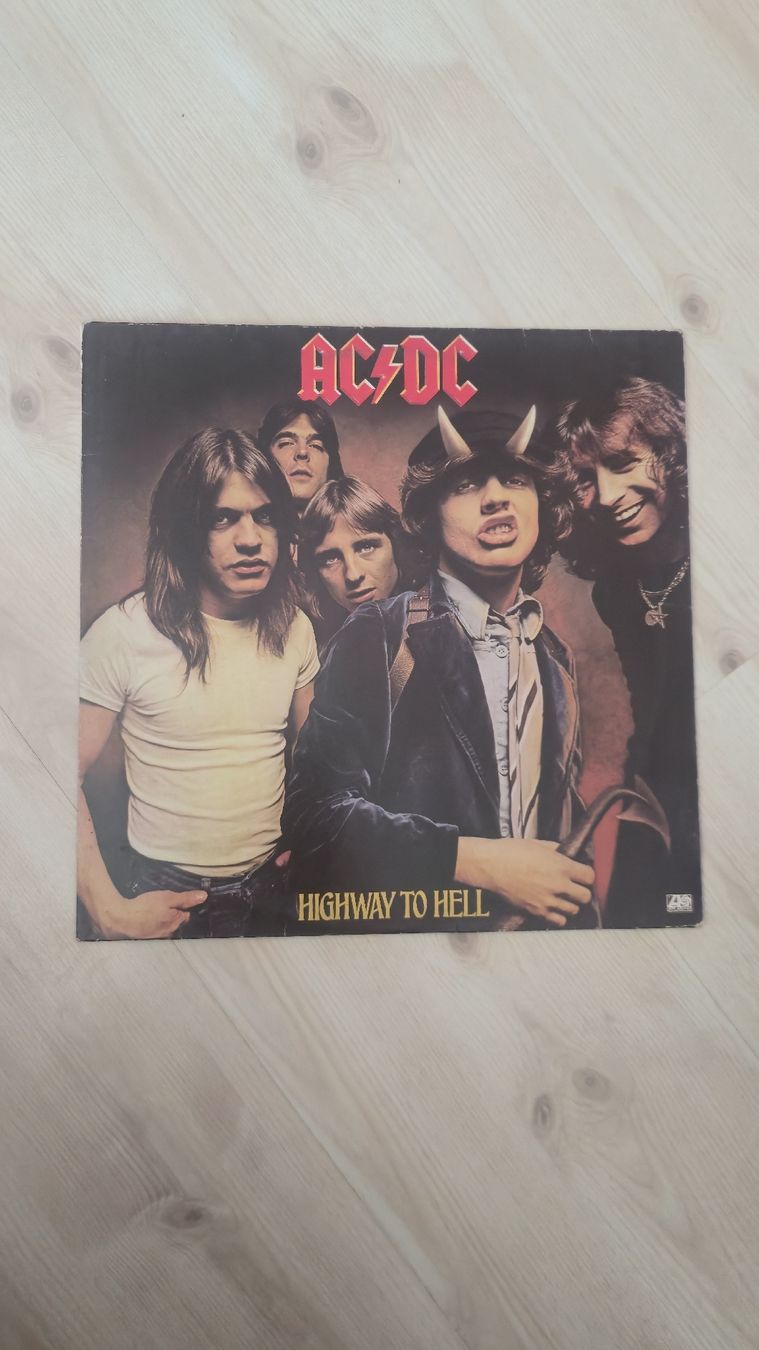 Dischi in vinile: Vinyl Platte AC/DC Highway to Hell gebraucht – Usato da Oberägeri venduto da Silverhome