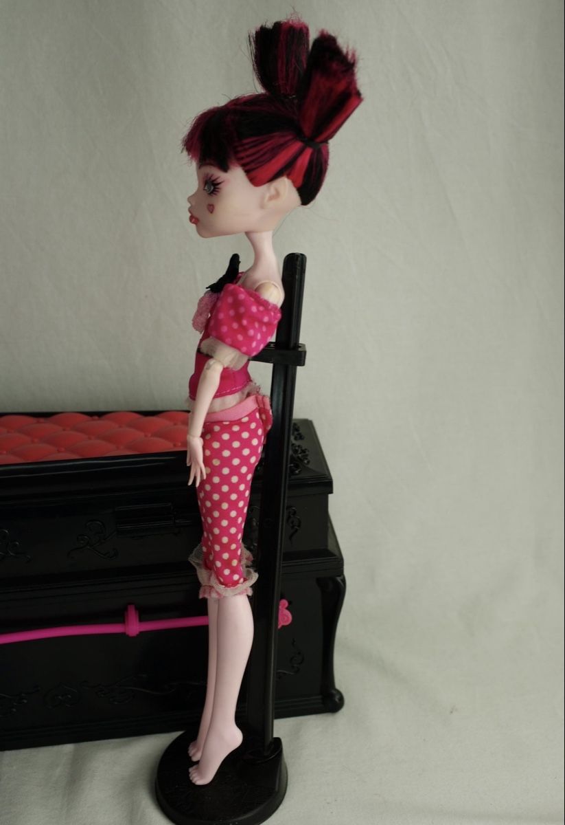 Bambole: Monster High Draculaura Dead Tired – Usato da Basel venduto da ant_n28p 1