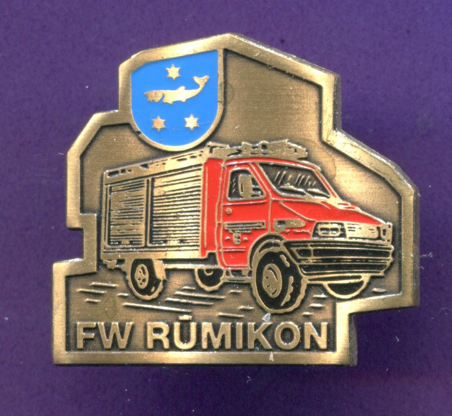 Placchette & Badge: Feuerwehrauto  IVECO  Rümikon – Usato da Winterthur venduto da Sammleroase