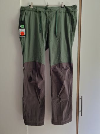 BLACK TAK Hose Khaki/Braun Grösse 42/XL NEU mit Etikett 
