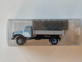 Scania 110 Kipper, grau, 2 achsig von, Brekina 1/87