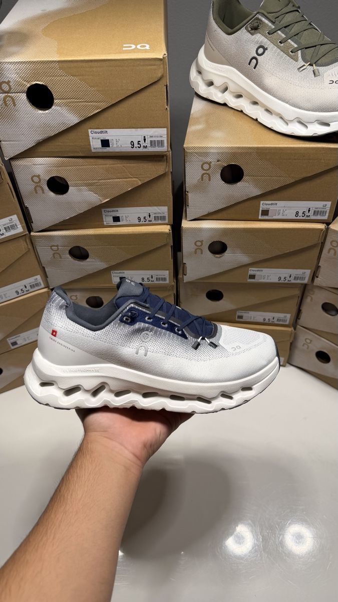 Scarpe da uomo: On Cloudtilt Iceblue  – Nuovo e nell'imballaggio originale da Bern venduto da leo_9q6c 1