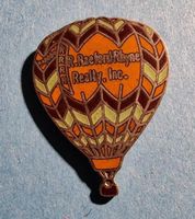 Ballon Pin Heissluftballon R. Raeford Rhine Realty Inc.
