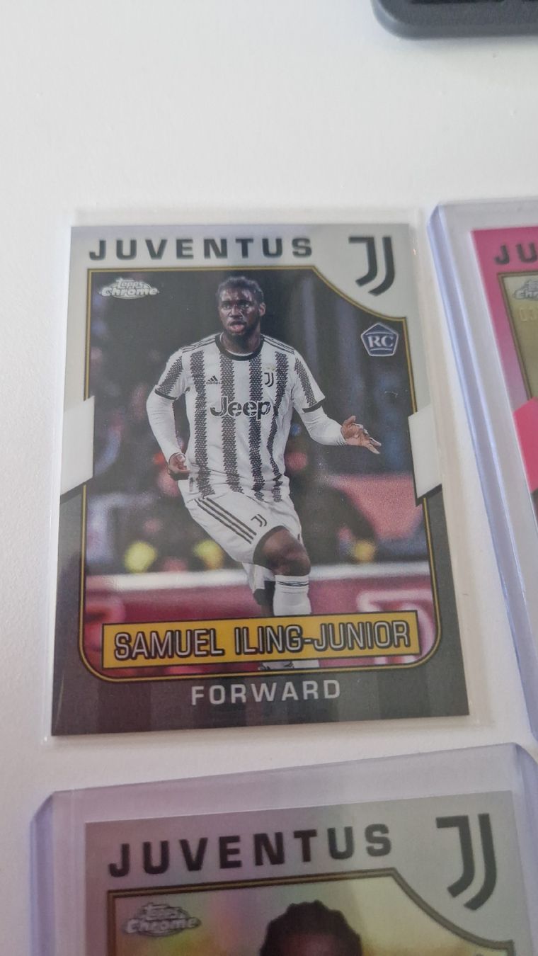 Topps Carte collezionabili: Juventus Samuel Iling-Junior Karten Set, Top Zustand! – Nuovo (secondo la descrizione) da Zürich venduto da limmatschwimmer 2