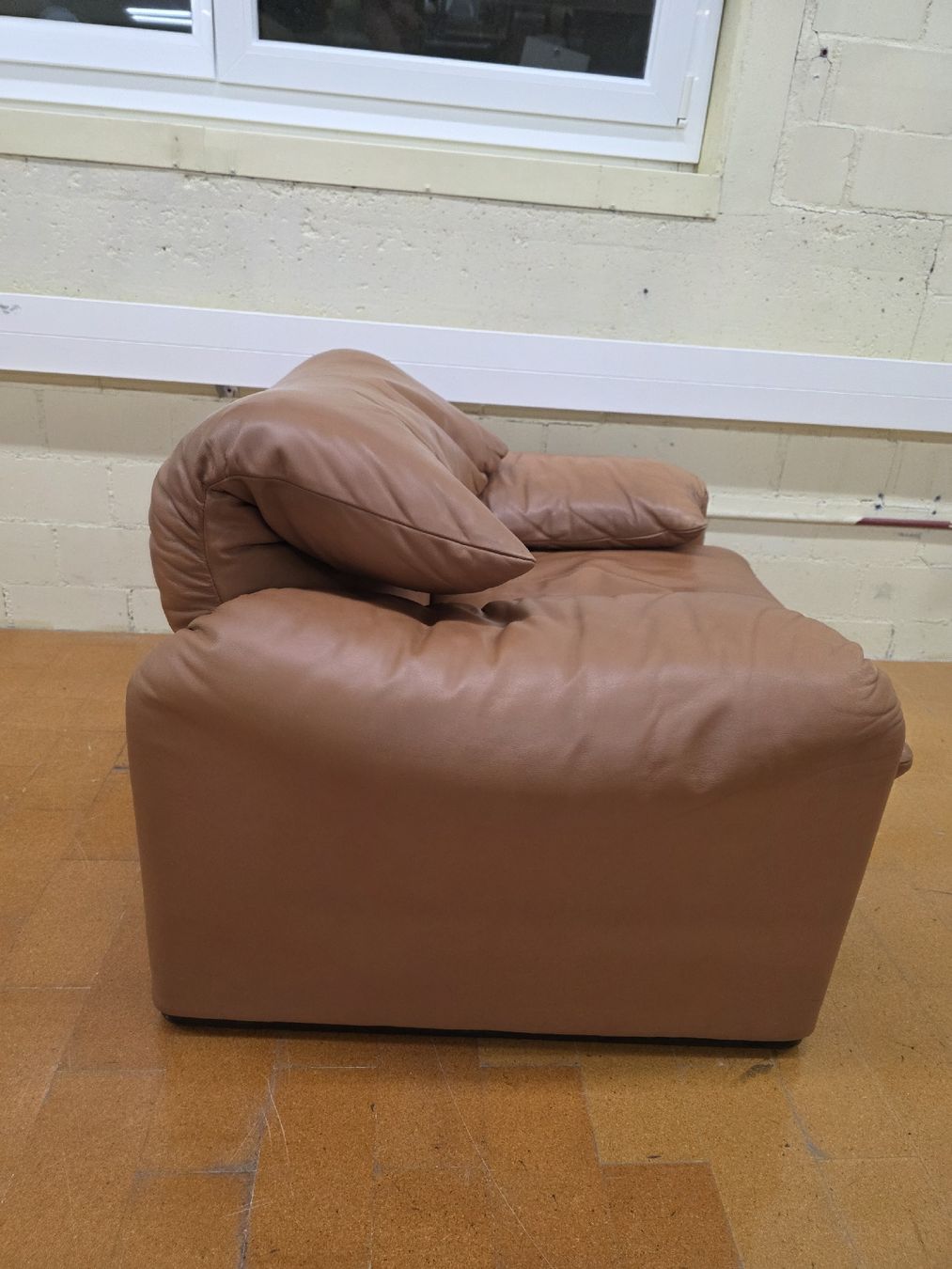 Cassina Sessel: Designer Sessel Cassina Maralunga Leder – Gebraucht aus Lichtensteig von UsedIN 2