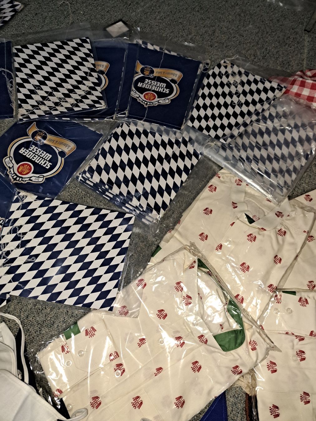 Tutte le decorazioni: oktoberfest Party Deko Outfits neu – Nuovo (secondo la descrizione) da Kölliken venduto da Upcycling-by-Mc-TAM 6
