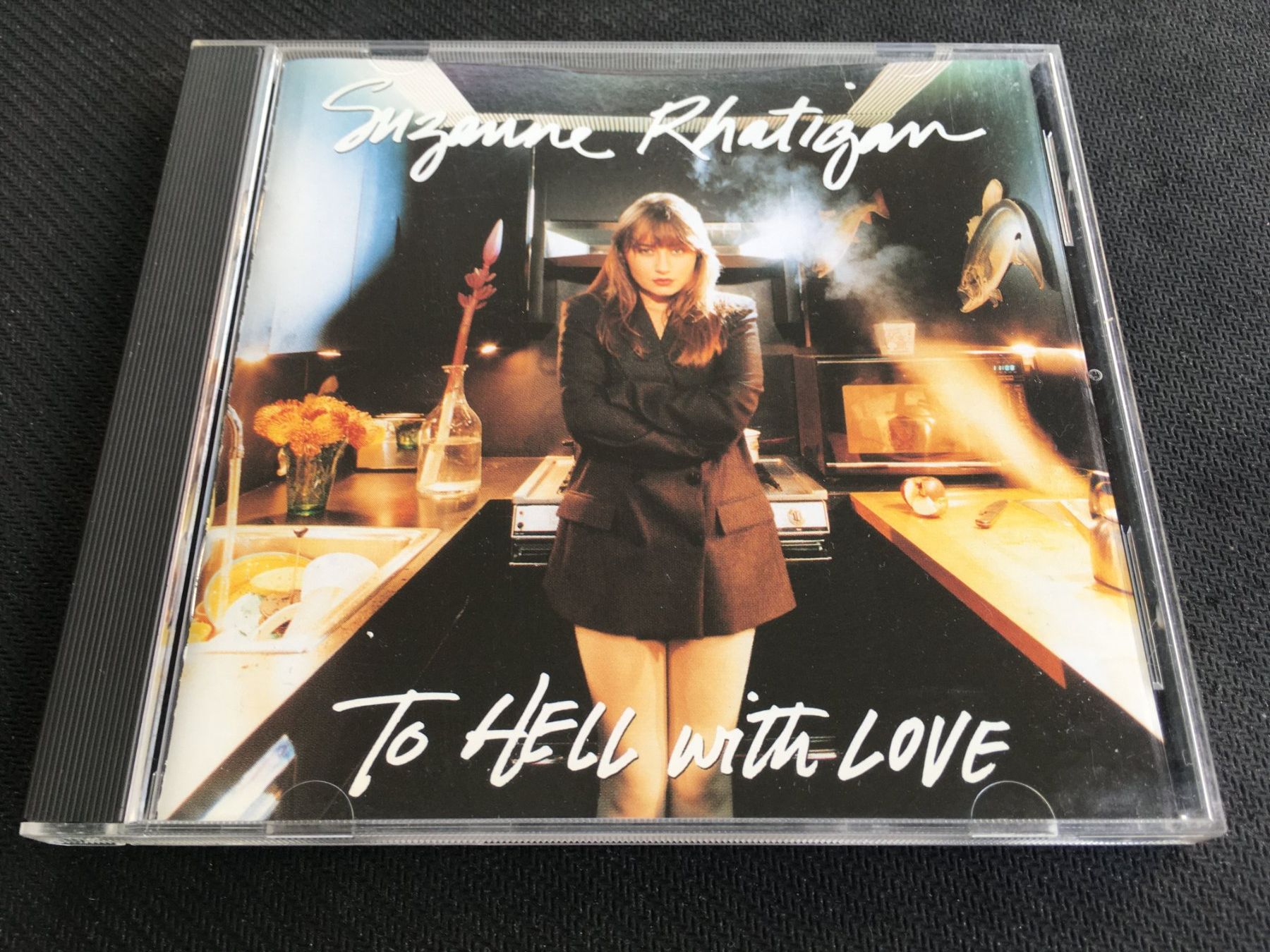 CDs: Suzanne Rhatigan - To hell with love -CD- – D'occasion à St.Gallen par MedienJoe