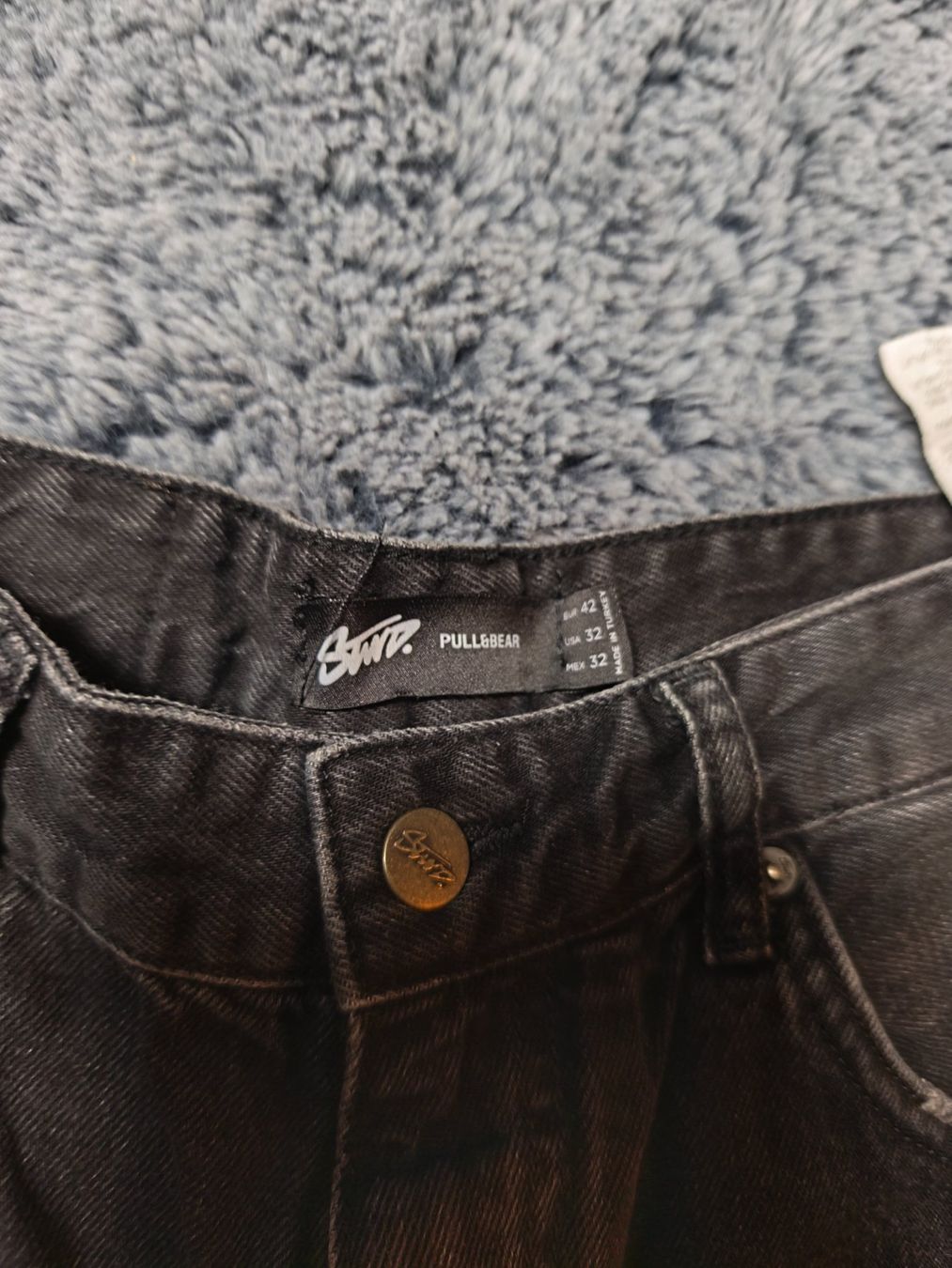 Pull&Bear Jeans: Herren Jeans kurze Hosen PULL&BEAR Gr.42 schwarz +hellblau – Nuovo (secondo la descrizione) da Uster venduto da zebralino 6