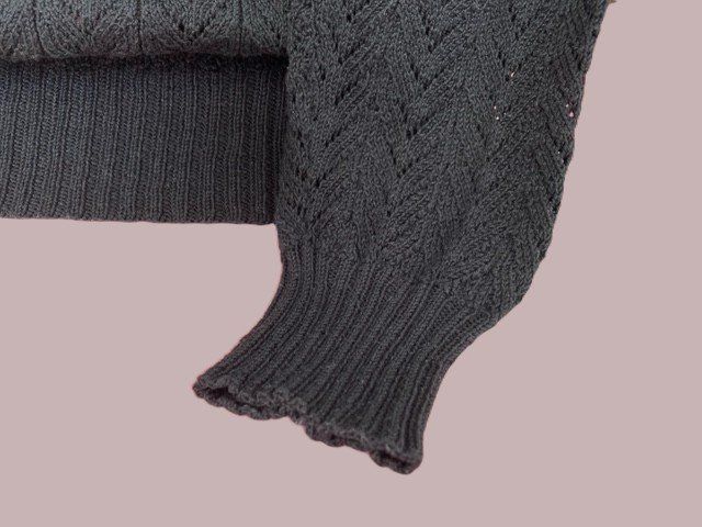 Pullover & Sweatshirts: Handgestrickter Pullover mit Lochmuster – Gebraucht aus Luzern von Poppili 2