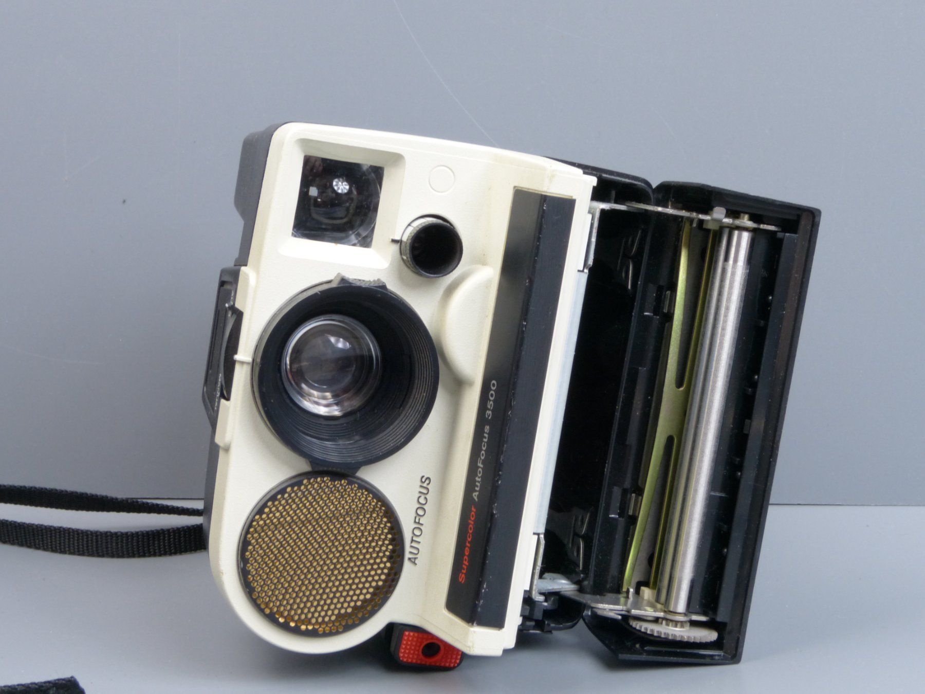 Polaroid Fotocamera: Polaroid Land Camera Model Supercolor Autofocus 3500 – Usato da Rheineck venduto da mur.man 5