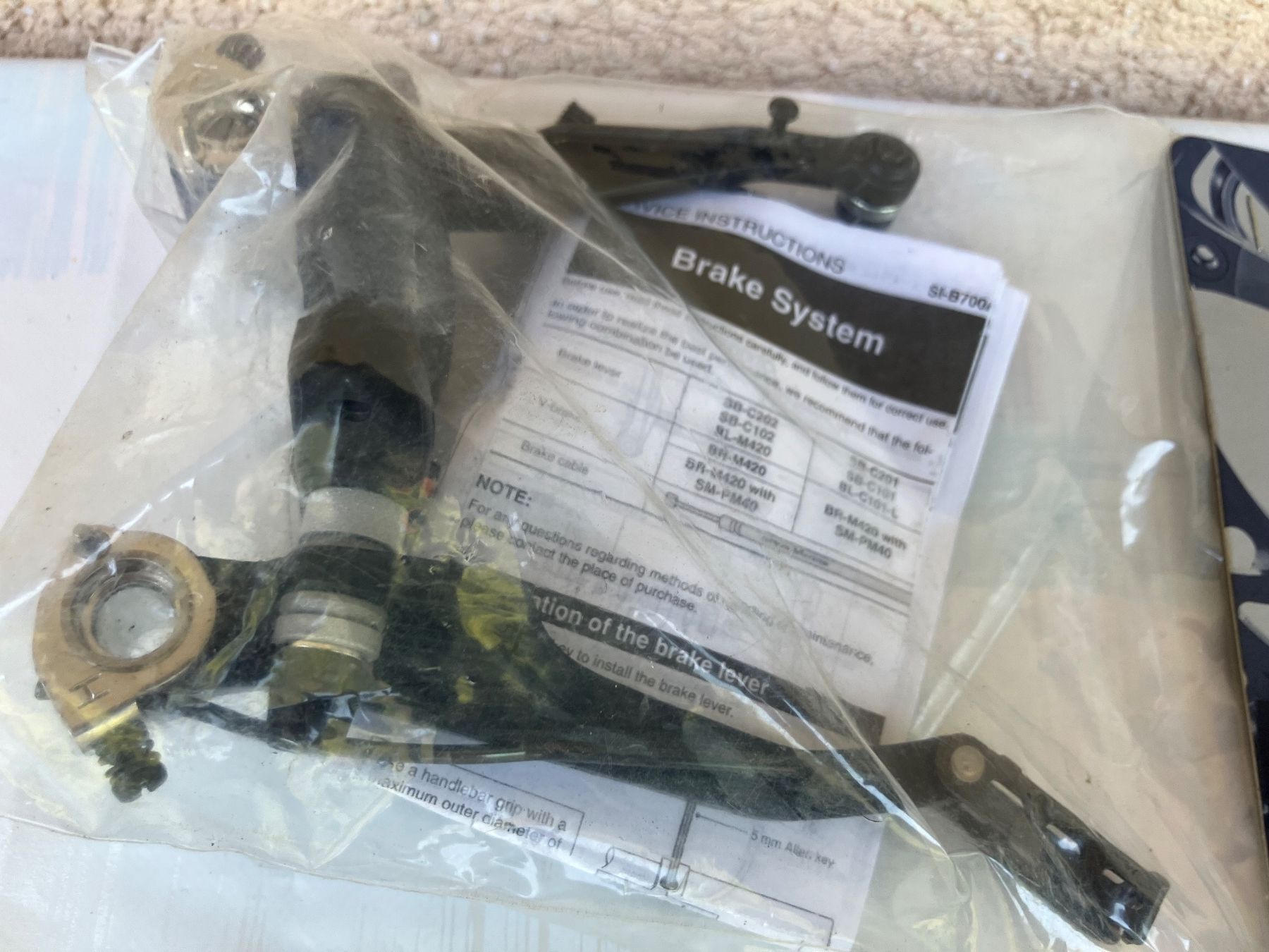 Shimano Ersatzteile: NOS Shimano V-Brakes – Gebraucht aus Trimbach von cendira 3