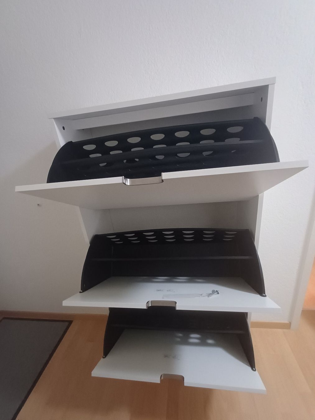 Schränke: Schuhschrank IKEA – Gebraucht aus Zug von laialy_sue 2