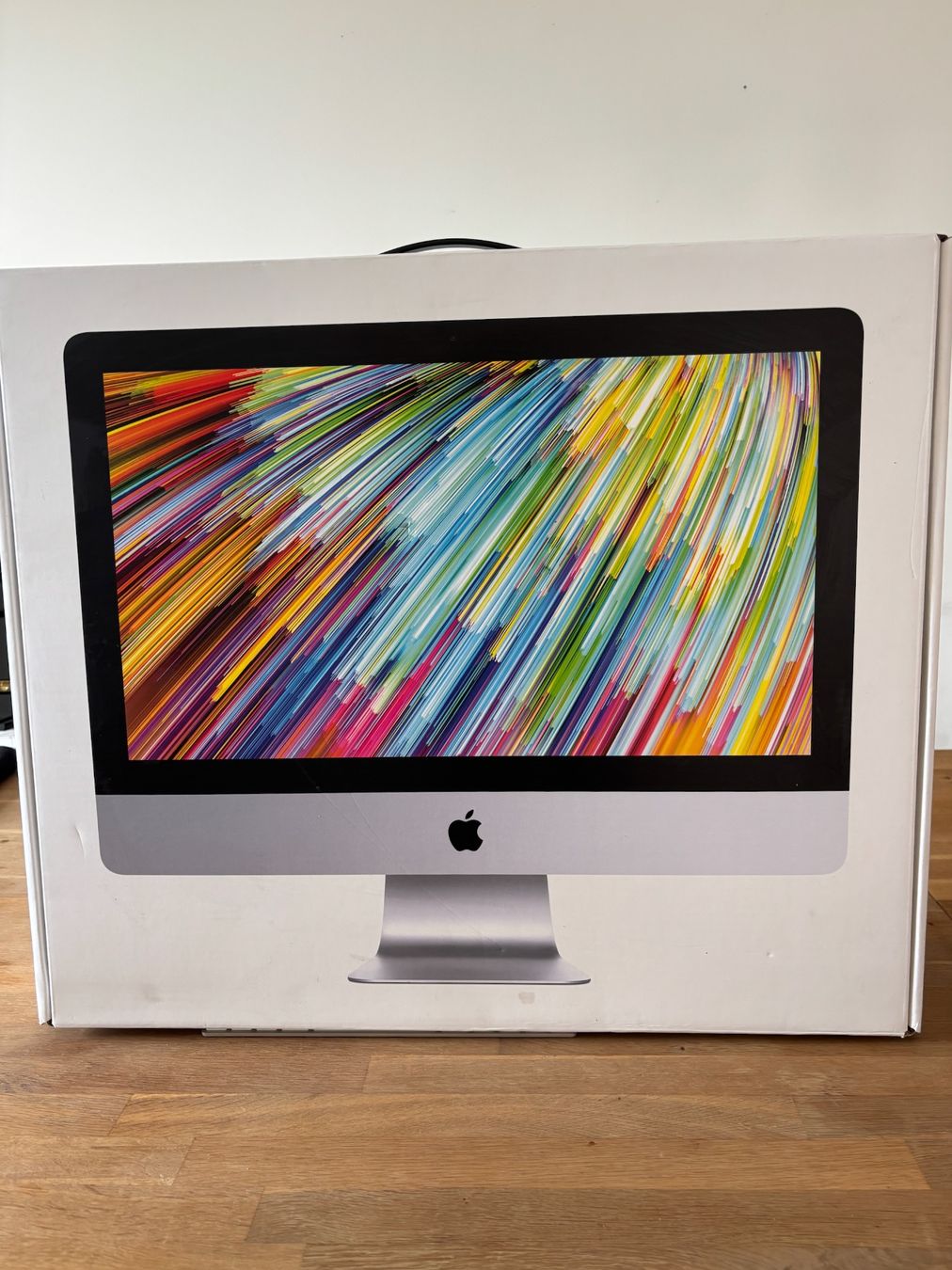 Apple PCs: iMac 21.5 pouces, écran Retina 4K, version 2017 – Gebraucht aus Grand-Lancy von Tomtom1205 2