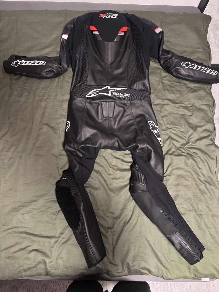 Alpinestars Jacken: Alpinestars Motorrad kombi einteilig  – Gebraucht aus Grosshöchstetten von Tobias.David 1