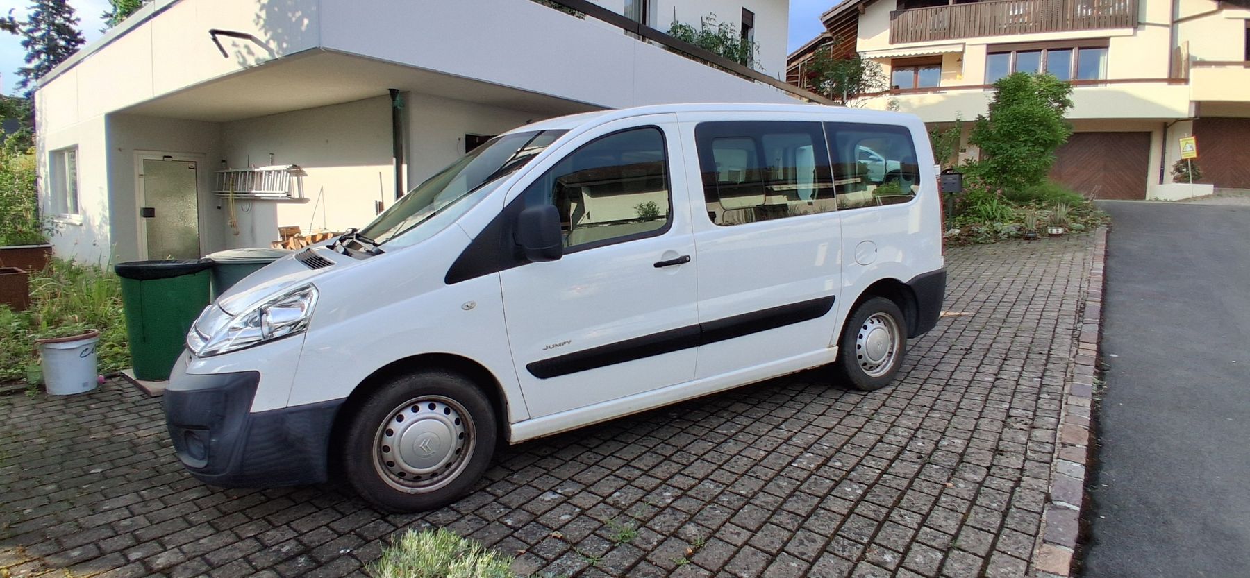 Citroën Véhicules utilitaires: Citroën Jumpy 1.6 HDi Limousine – D'occasion à Immensee par 123egli 2