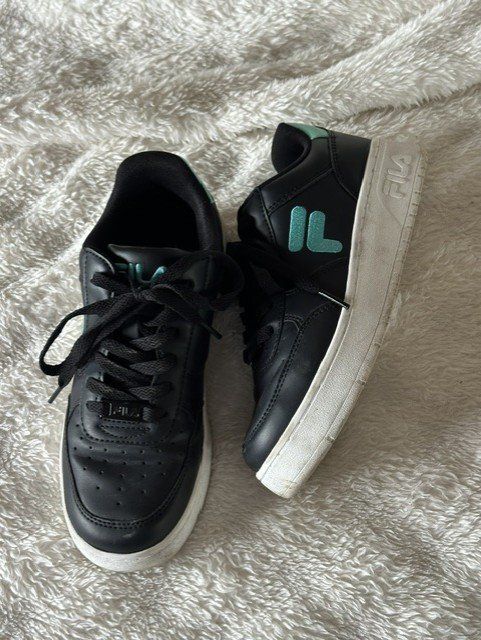 Scarpe da donna: Sneakers Fila – Usato da Grossdietwil venduto da conniha