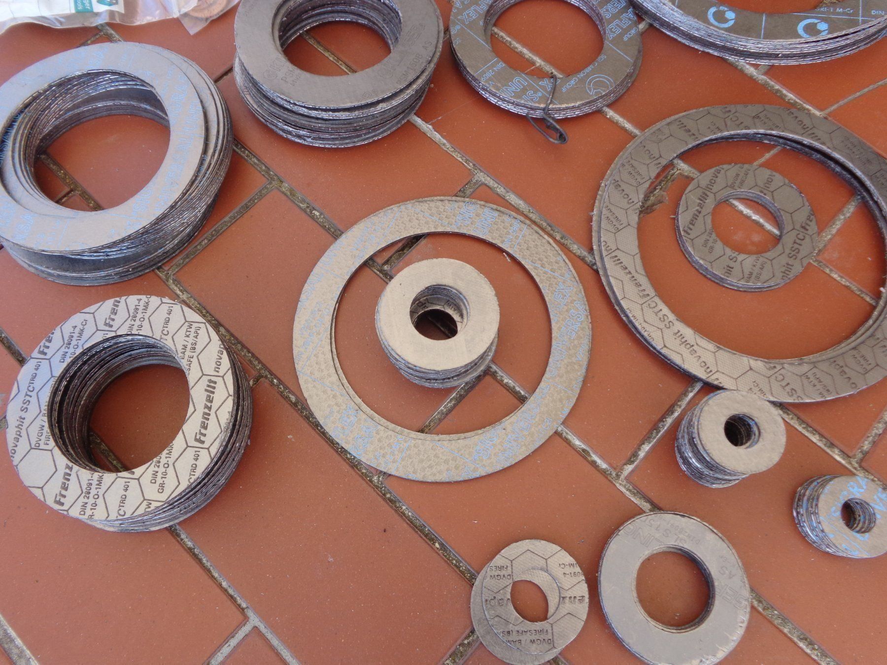 Sanitär: Flansch-Boiler-Mannloch Dichtungen – Neu (gemäss Beschreibung) aus Reinach BL von sierk 3