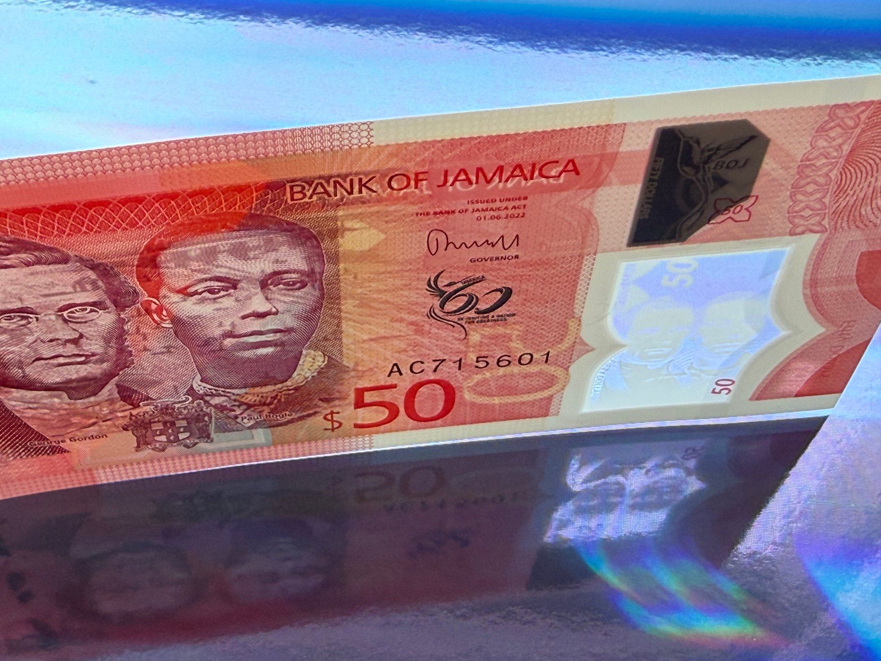 Banconote: GORDON & BOGLE - Jamaica 2022 - 50 Dollars UNC - Polymer – Nuovo e nell'imballaggio originale da Pfäffikon SZ venduto da Sieben77 5