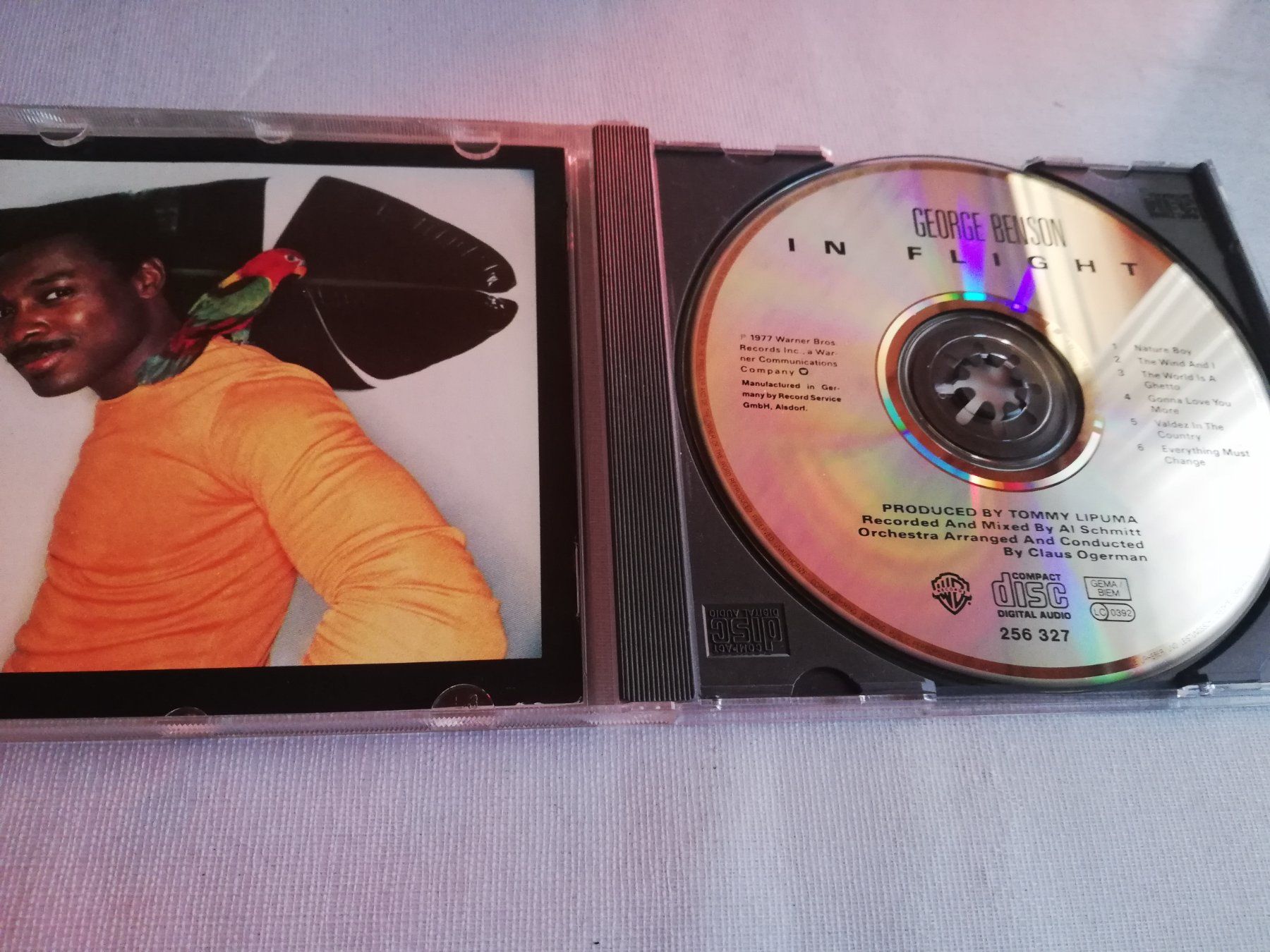 CD: GEORGE BENSON - IN FLIGHT – Usato da Bern venduto da Vinylsound.ch 2