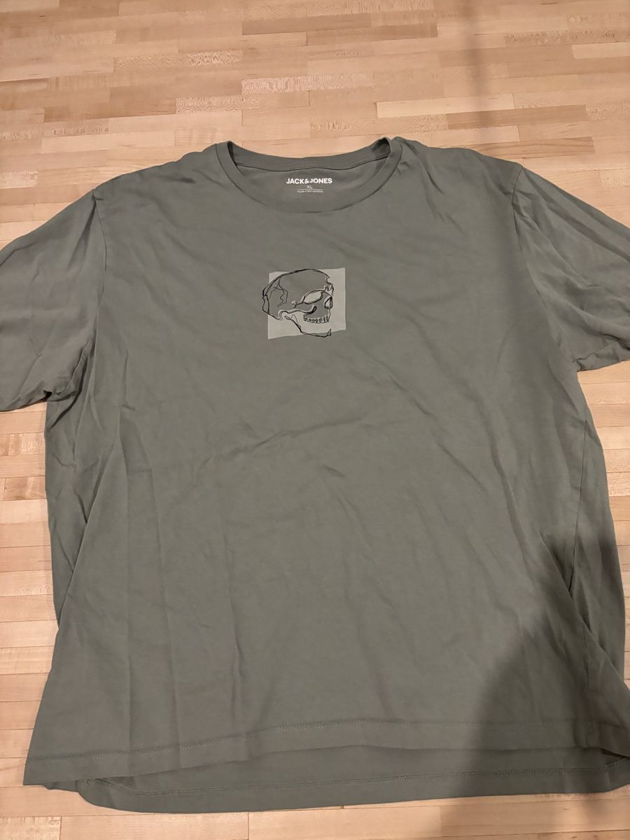 Jack & Jones T-Shirts: T-shirt Jack and Jones XL – Gebraucht aus Allens von FurrerN