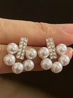 Jolies Boucles d’oreilles et perles neuves